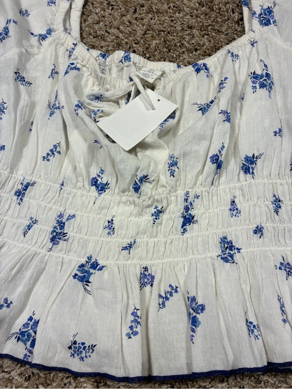 H&M Puff Sleeve Smocked Floral Cotton Cropped Top - Picture 14 of 14